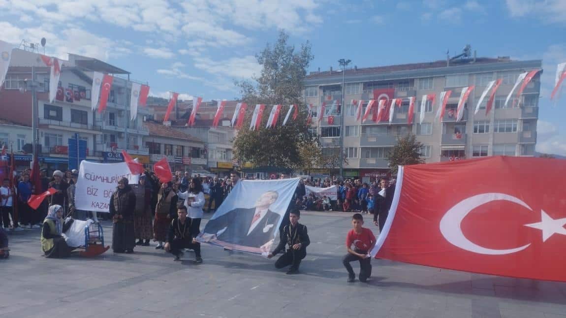 29 Ekim Cumhuriyet Bayramı İlçemizde Coşkuyla Kutlandı.